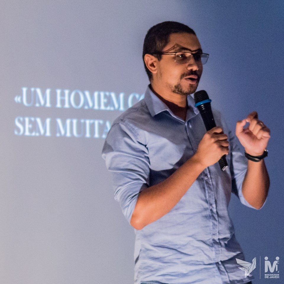 Luiz Henrique Cunha em palestra